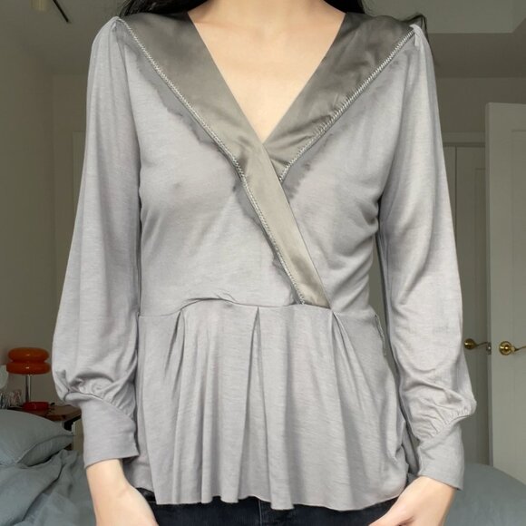 Vintage Gray Peplum V-neck Blouse Top w Sleeve Detail - Picture 9 of 9